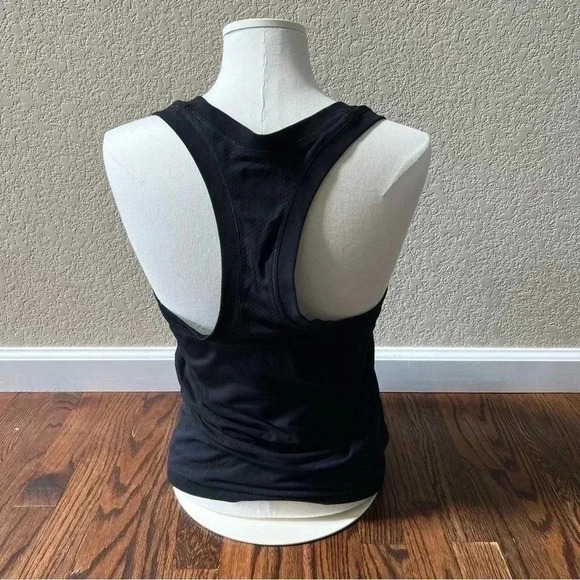 ATHLETA Momentum Seamless Tank Top Women’s Size Medium Black #530501 $59 Active - Picture 4 of 15